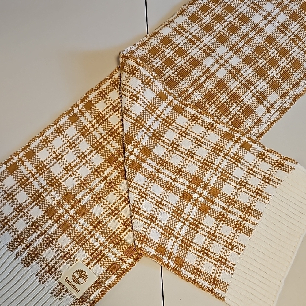 Timberland Plaid Scarf in Brown and White